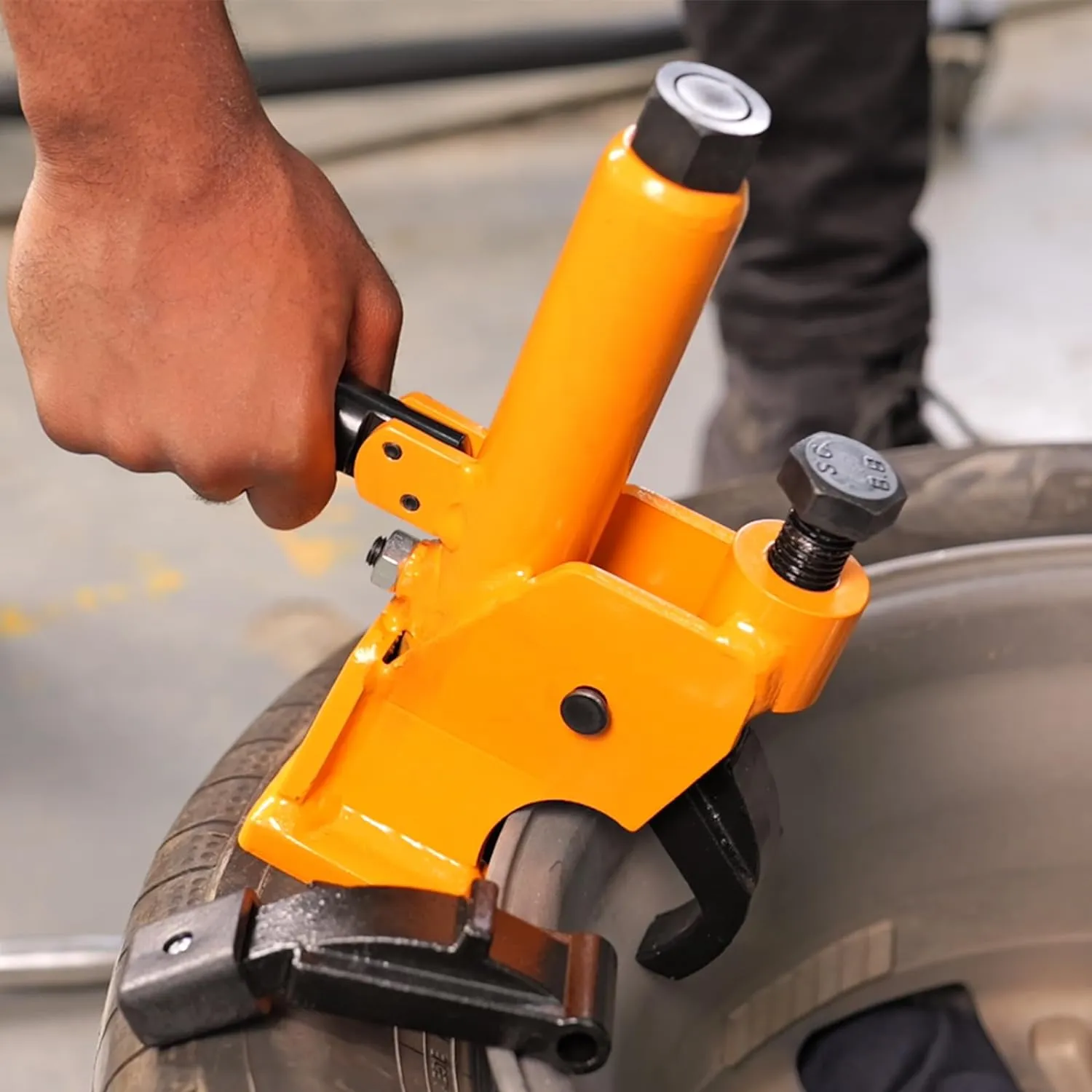 BESTOOL Manual Tire Bead Breaker with Handle, Tire Change Tool for Aluminum Wheels, ATV Tire Operation, Tractors, Trucks, Cars, Heavy Duty Tires Car Repair (Handle Patented)