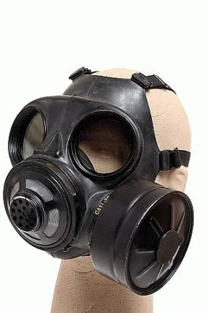 Canadian Military C3 Gas Mask with Filter