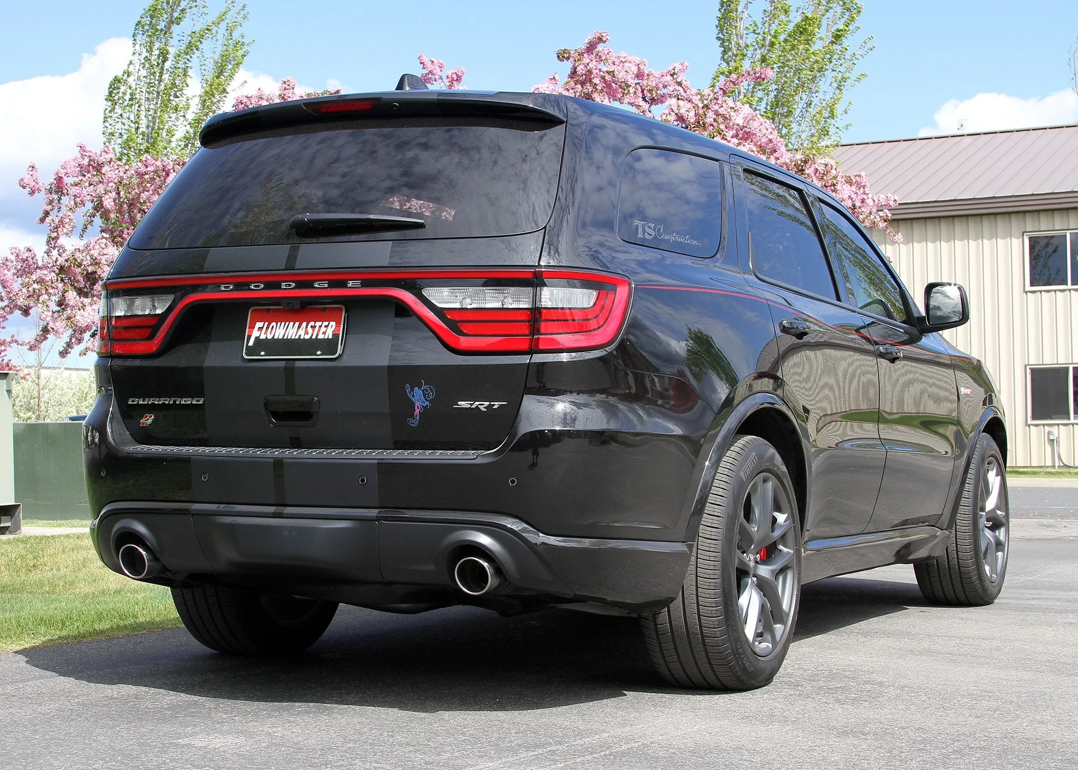 Flowmaster Exhaust Dodge Durango 6.4L (18-23) 3.0" Catback - American Thunder 817952