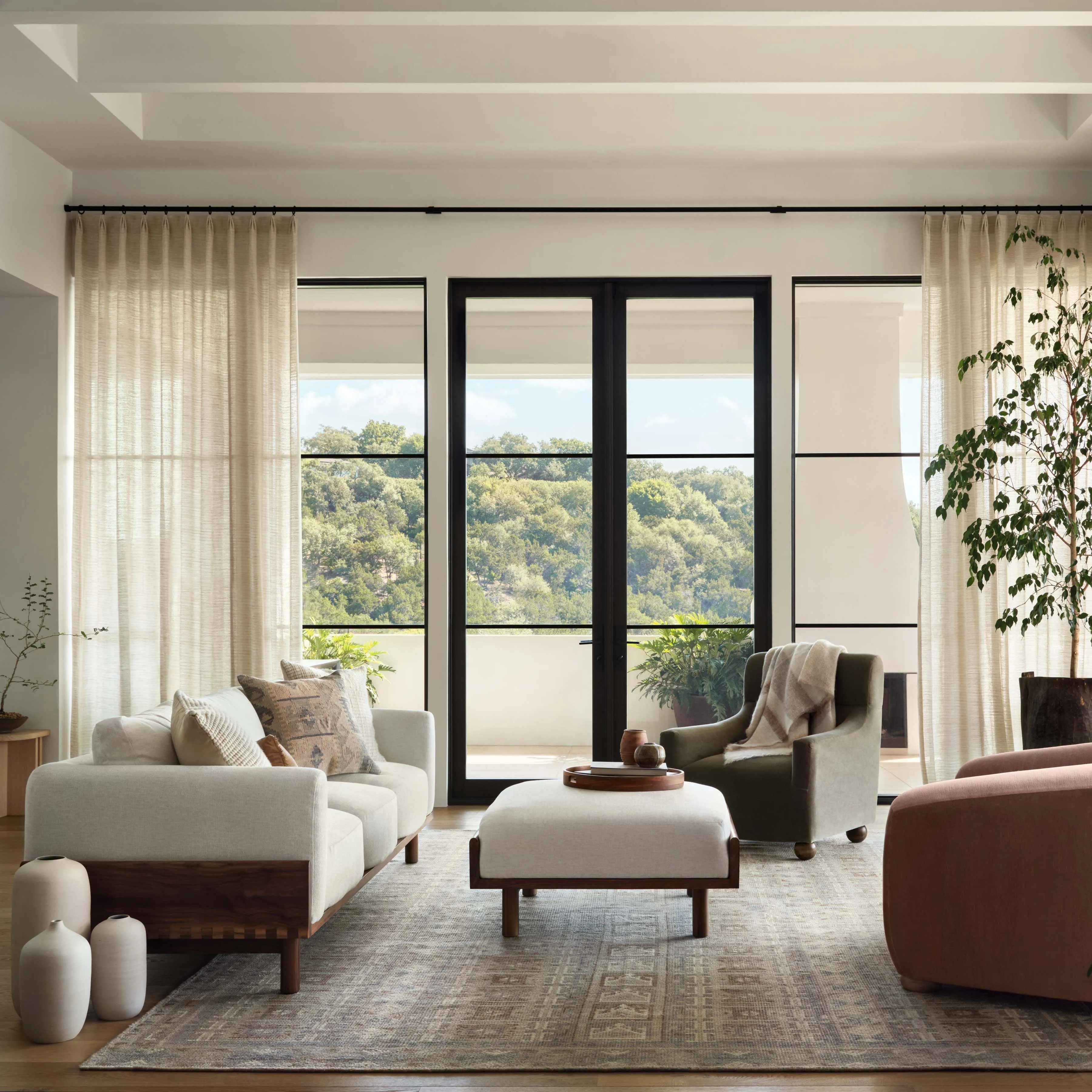 Vale Armchair