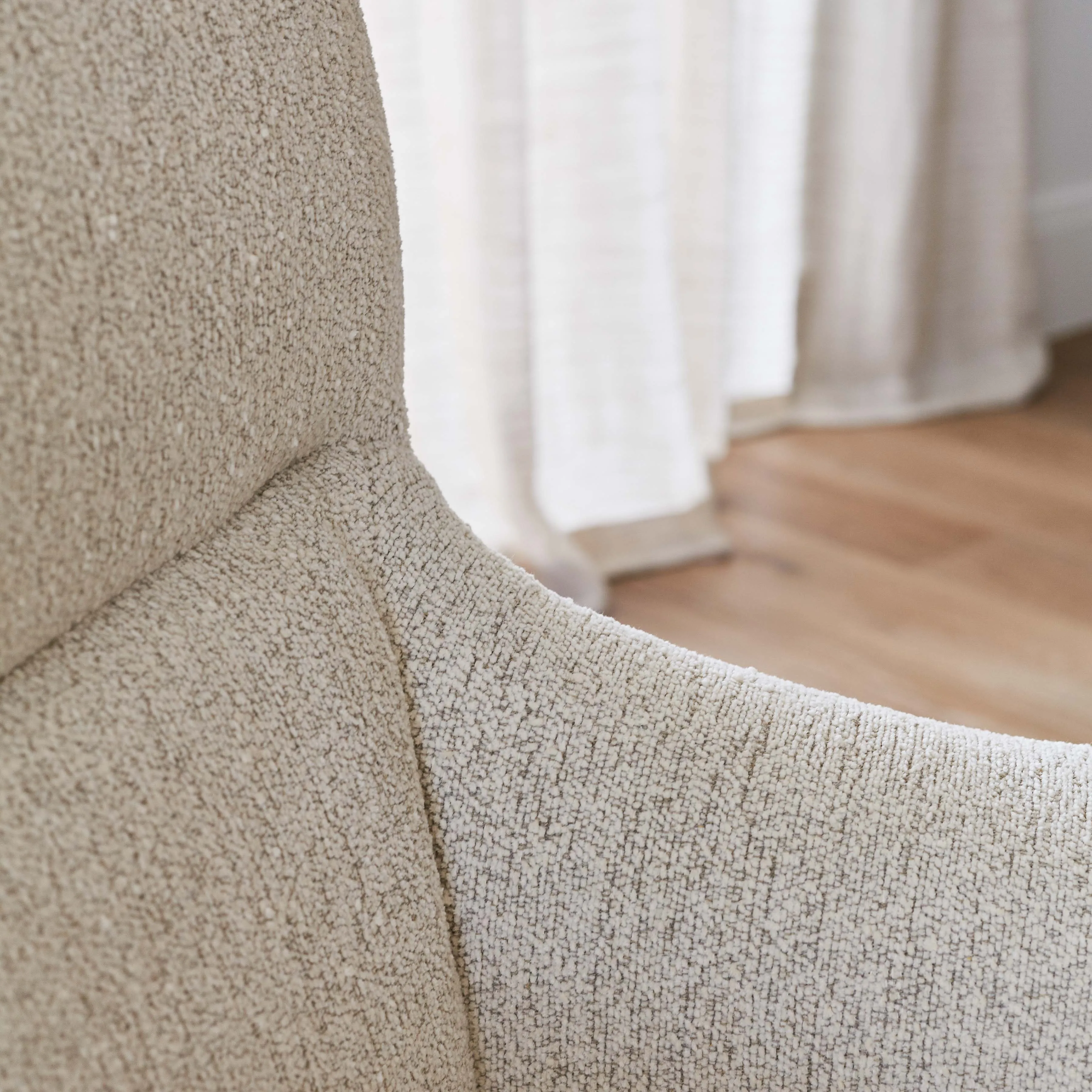 Vale Armchair