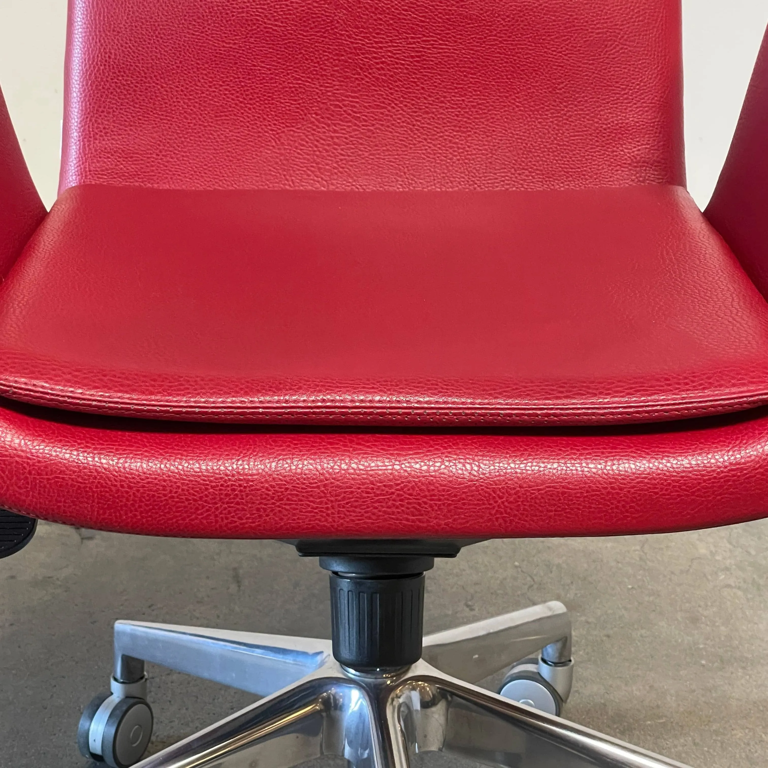 Zanotta 2280 Lady Task Chair